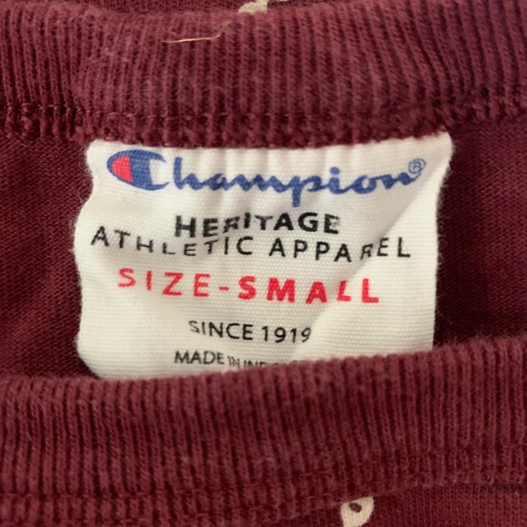 Champion burgundy all-over script croptop sz small - Picture 4 of 4
